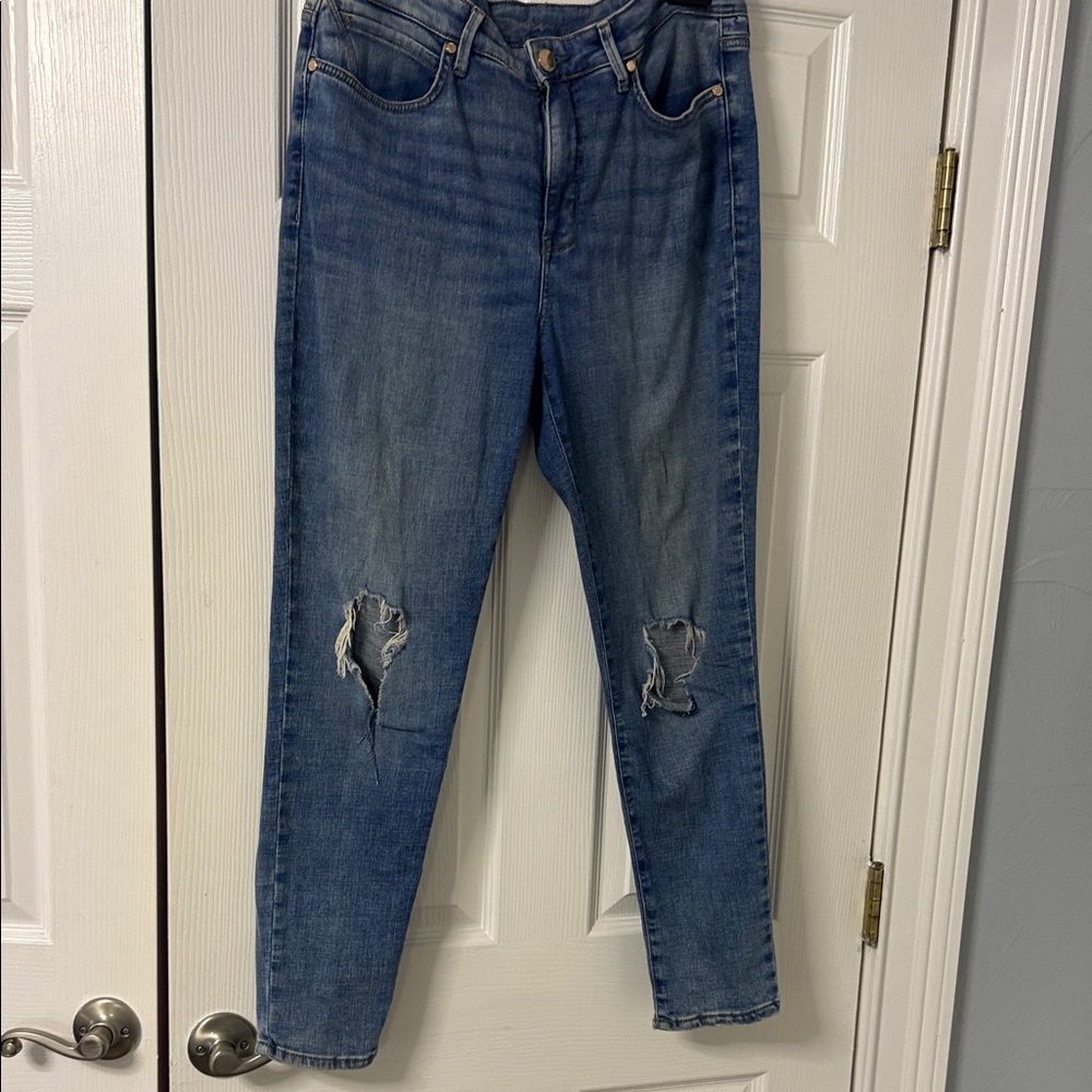 Classic Blue Distressed Women Jeans